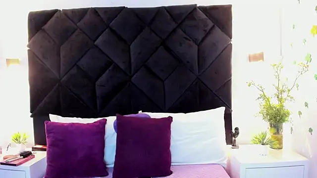 letiziia sky1 online show from 03-31-26, 08:20