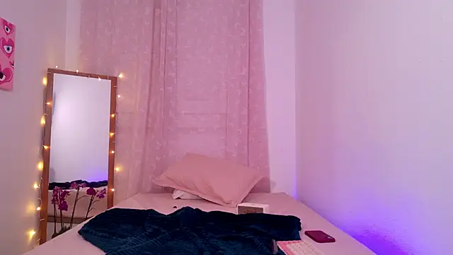 Snapshot of Mar_333 chatting on 12-17-25, 07:25 Mar 333 online show from 12-17-25, 07:25