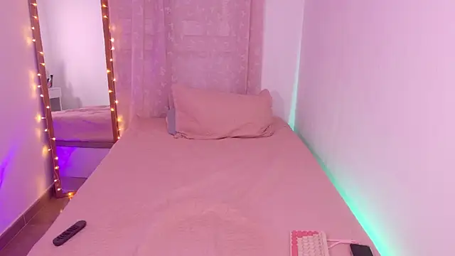 Snapshot of Mar_333 chatting on 02-24-26, 07:06 Mar 333 online show from 02-24-26, 07:06