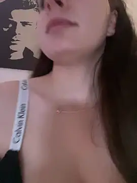 EllyNora online show from 10-24-25, 10:50