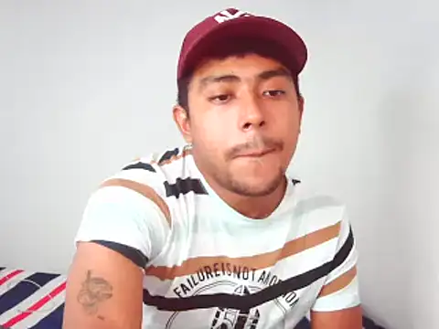 Snapshot of wailer_ chatting on 12-16-24, 05:00 wailer  online show from 12-16-24, 05:00