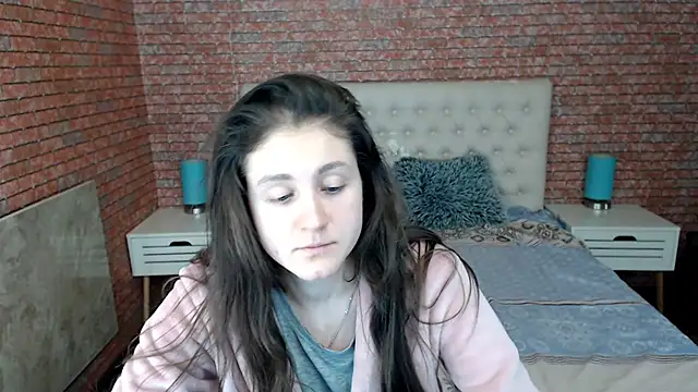 Holliy Cooper online show from 02-08-25, 12:39