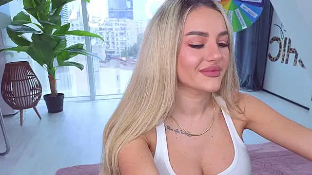 Snapshot of SpoilM3Mor3 chatting on 10-18-25, 11:44 SpoilM3Mor3 online show from 10-18-25, 11:44