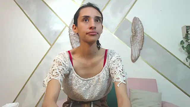 RoxanaCyrano  online show from 02-18-25, 07:41