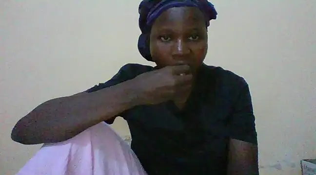 prettychic5 online show from 01-28-25, 03:46