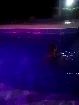 Snapshot of DULCE_ZOE chatting on 09-27-25, 03:00 DULCE ZOE online show from 09-27-25, 03:00