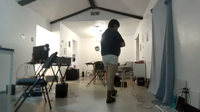 Peachestabby147 online show from 02-26-26, 05:39