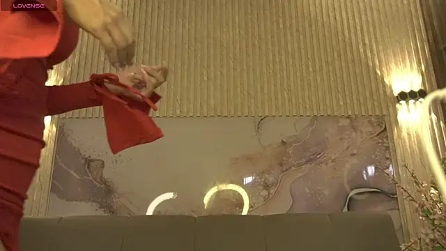 Dulce yors online show from 11-28-25, 09:06