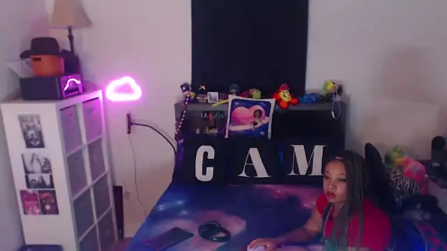 temptressbeauty24 online show from 02-28-26, 12:11