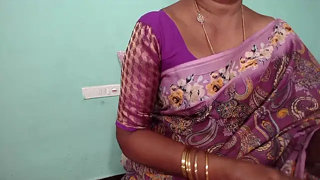 shrutitelugu69 online show from 01-18-26, 01:04