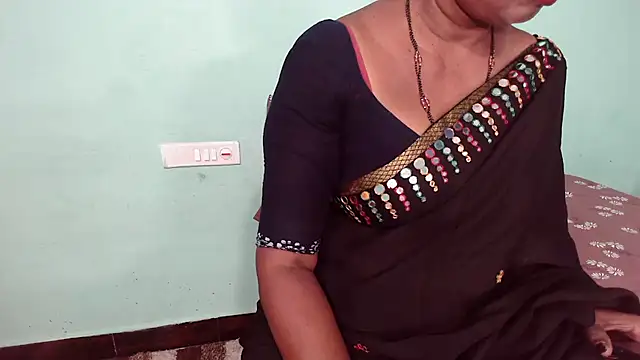 shrutitelugu69 online show from 06-01-26, 04:31