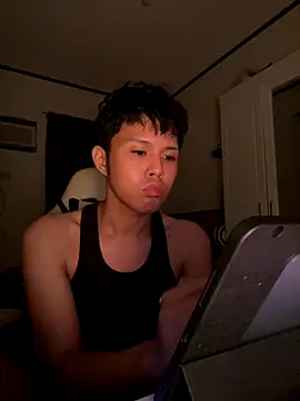 Plaxtique online show from 10-02-25, 07:43