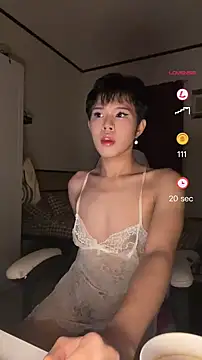 Plaxtique online show from 01-10-26, 08:54