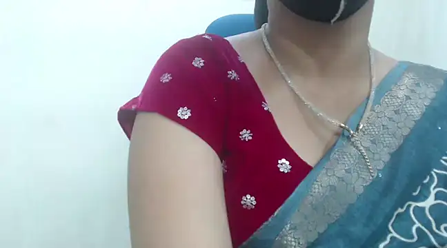 Snapshot of Lovely_Siri_23 chatting on 01-12-25, 07:31 Lovely Siri 23 online show from 01-12-25, 07:31