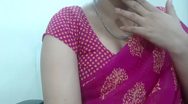 Snapshot of Lovely_Siri_23 chatting on 02-21-25, 09:45 Lovely Siri 23 online show from 02-21-25, 09:45