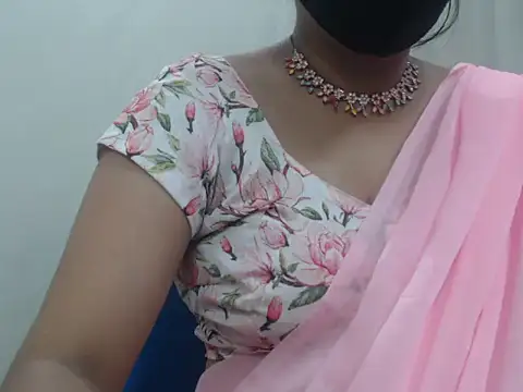 Lovely Siri 23 online show from 05-02-26, 06:29