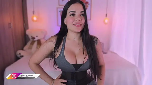 amelie gonzalez online show from 12-20-24, 03:53