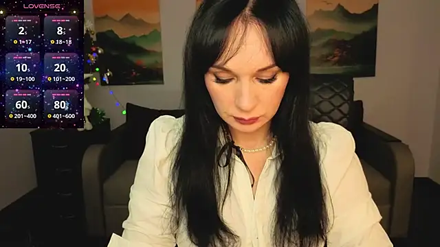 Sofia Ford online show from 12-17-25, 07:47