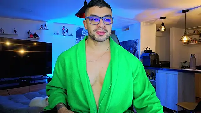 Michael Diamond online show from 10-24-25, 03:36