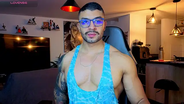 Snapshot of Michael_Diamond chatting on 05-16-26, 03:47 Michael Diamond online show from 05-16-26, 03:47