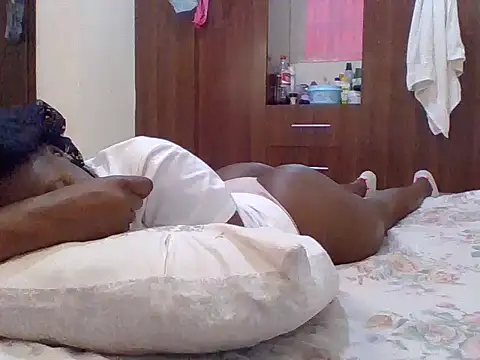 sweet-fancy online show from 11-07-25, 04:45