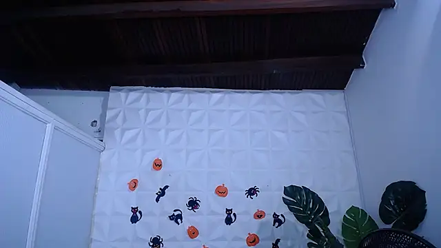 Valentinaa mature online show from 10-02-25, 09:44