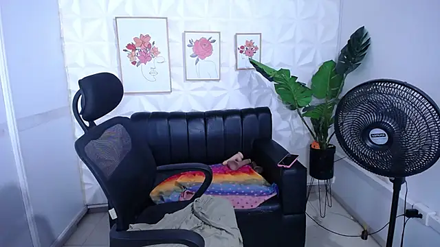 Valentinaa mature online show from 11-06-25, 11:26