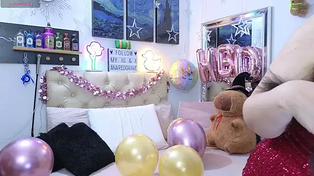 AnnaRedgrave online show from 11-26-25, 05:30