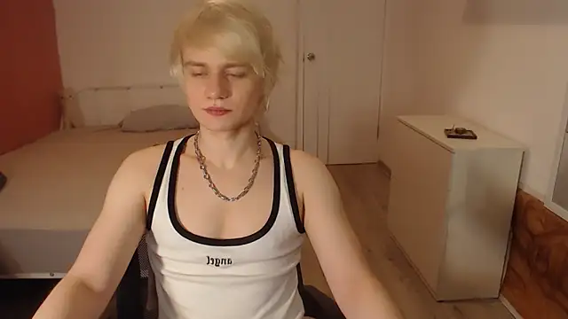 Oliver sweet  online show from 02-05-26, 02:05