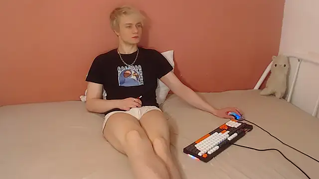 Oliver sweet  online show from 04-07-26, 12:55