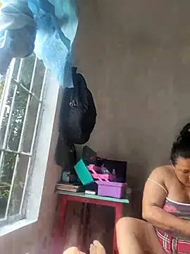 Snapshot of Somospareja1987 chatting on 09-28-25, 04:34 Somospareja1987 online show from 09-28-25, 04:34