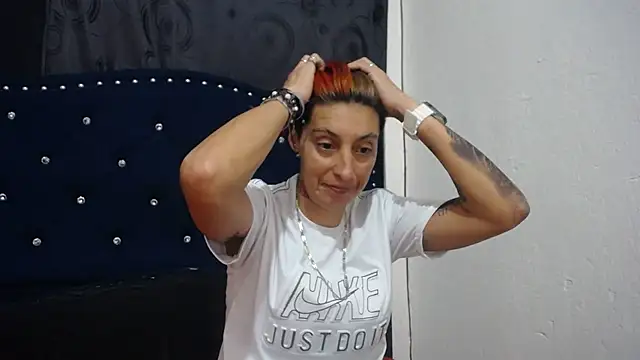 Snapshot of anyu1306 chatting on 12-10-24, 11:51 anyu1306 online show from 12-10-24, 11:51