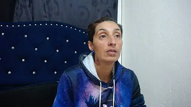 Snapshot of anyu1306 chatting on 03-09-25, 03:01 anyu1306 online show from 03-09-25, 03:01