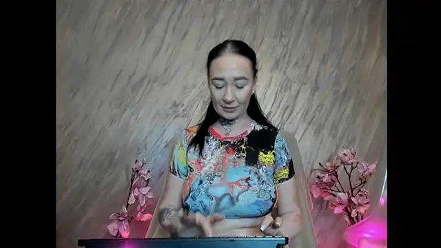 Rayanablackandwhite online show from 06-30-26, 10:49