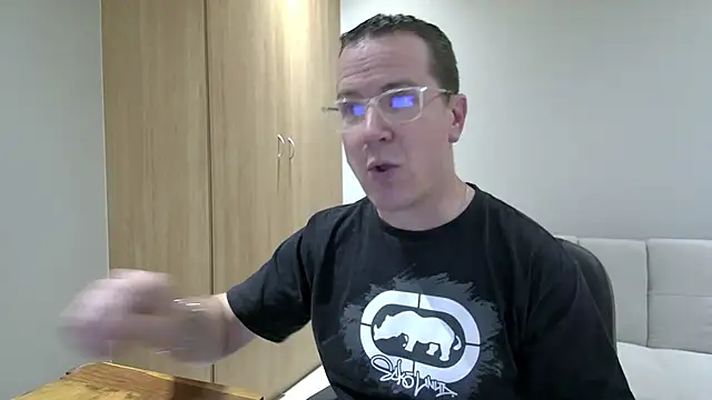 BrettJ81 online show from 09-10-25, 03:34