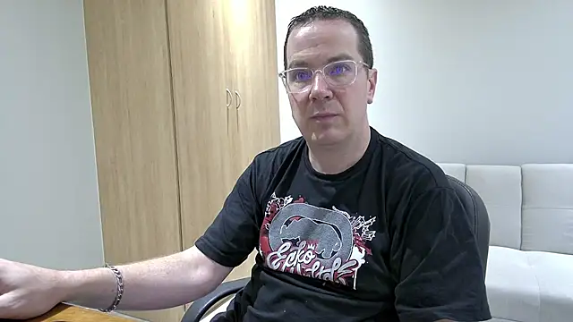 BrettJ81 online show from 11-06-25, 02:51