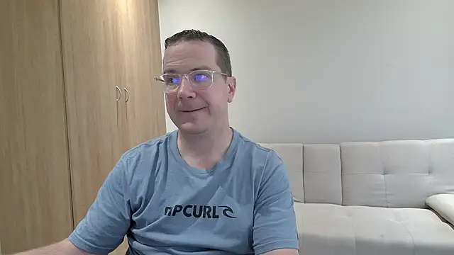 BrettJ81 online show from 11-26-25, 02:51