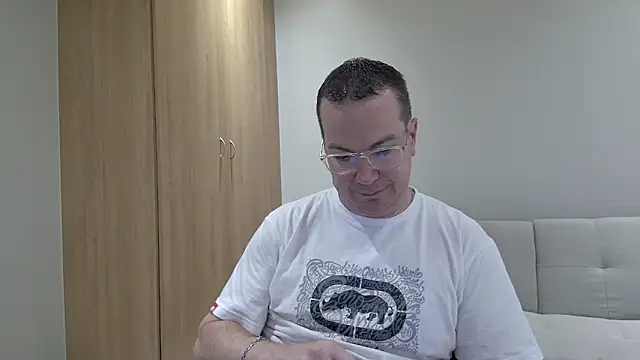 BrettJ81 online show from 12-14-25, 01:49