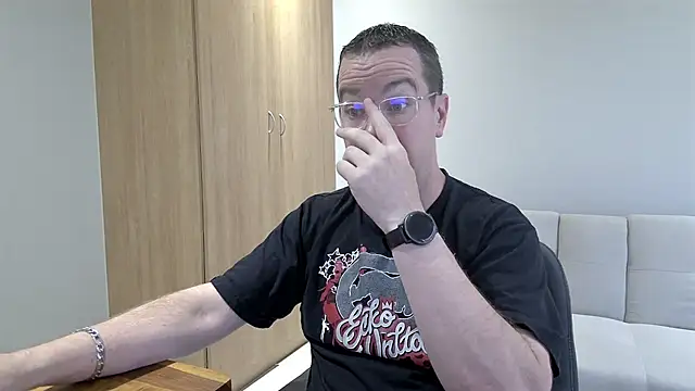 BrettJ81 online show from 02-09-26, 02:21