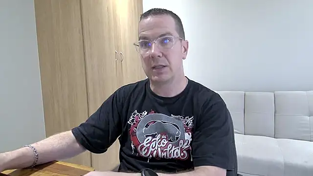 BrettJ81 online show from 03-20-26, 02:33