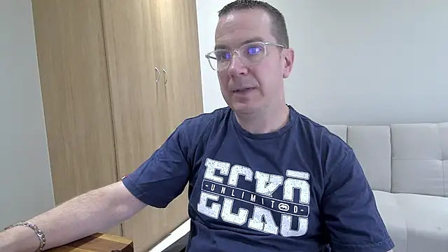 BrettJ81 online show from 03-24-26, 02:44