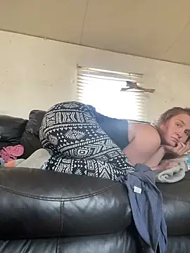 Snapshot of Addicted_Channel chatting on 02-26-25, 02:25 Addicted Channel online show from 02-26-25, 02:25