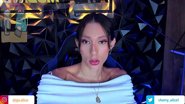 alicee salvatore online show from 02-10-26, 02:10