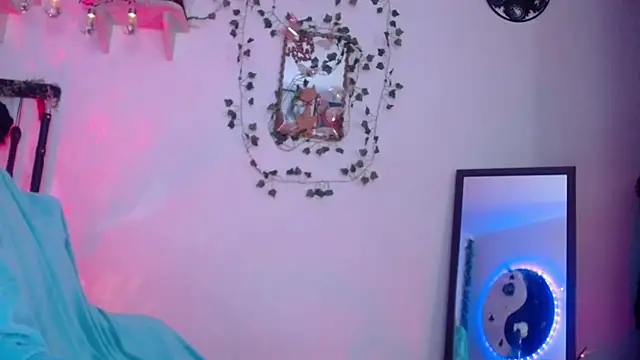 Eve Blue77 online show from 09-20-25, 04:13