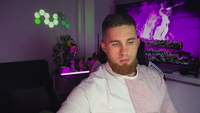 Sweeet  boy online show from 12-22-25, 06:49