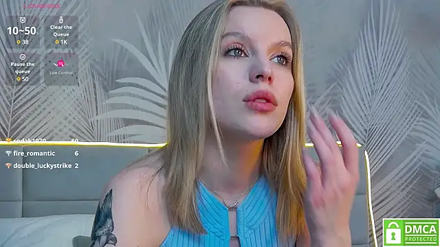 Snapshot of AmaliaBell chatting on 12-21-24, 04:46 AmaliaBell online show from 12-21-24, 04:46