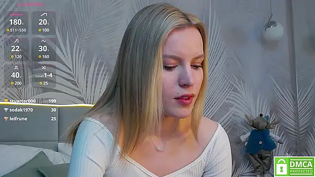 Snapshot of AmaliaBell chatting on 12-22-24, 08:03 AmaliaBell online show from 12-22-24, 08:03