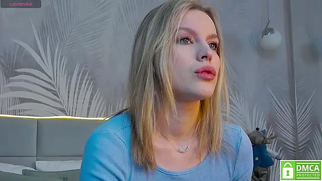 Snapshot of AmaliaBell chatting on 12-23-24, 01:03 AmaliaBell online show from 12-23-24, 01:03