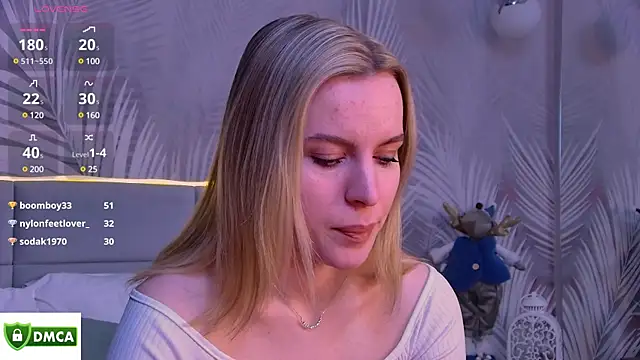 Snapshot of AmaliaBell chatting on 01-05-25, 04:48 AmaliaBell online show from 01-05-25, 04:48