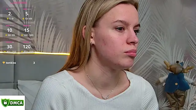 Snapshot of AmaliaBell chatting on 01-14-25, 04:40 AmaliaBell online show from 01-14-25, 04:40